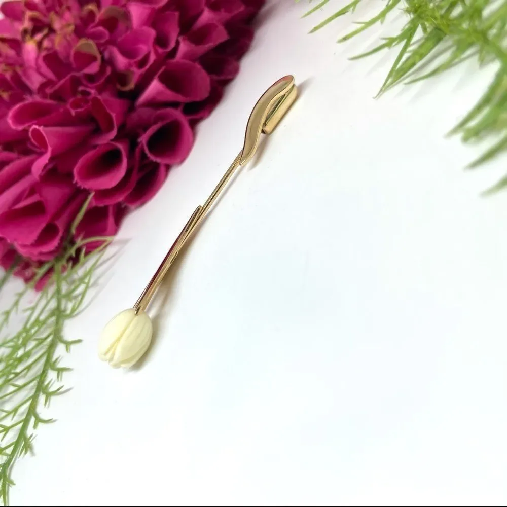 VINTAGE⚜️Porcelain Tulip Rare Avon Floral Lapel Pin